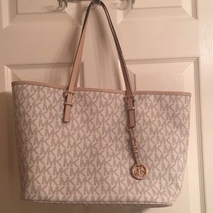 *REDUCED* Michael Kors Jet Set Tote